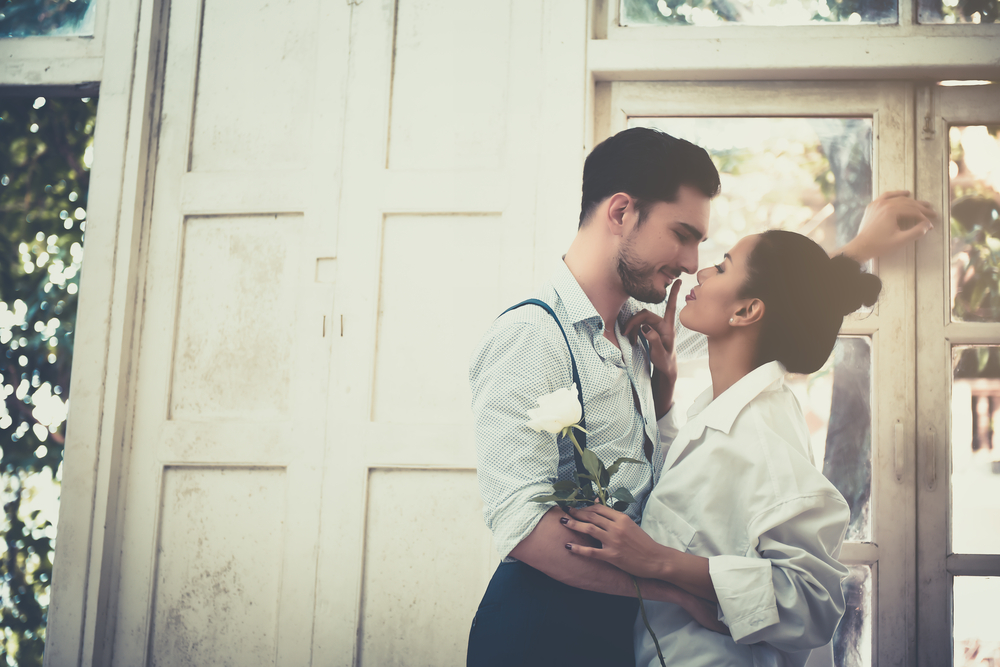What Attracts A Gemini Man: 7 Things To Pull Him Closer