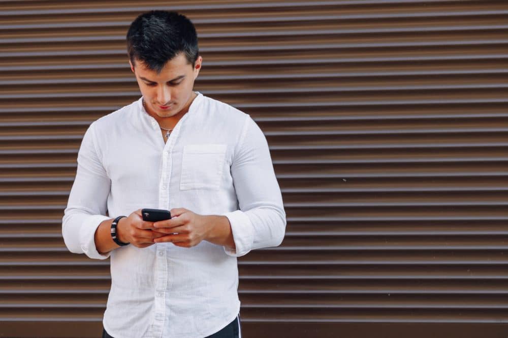 How To Get A Man To Text You Back